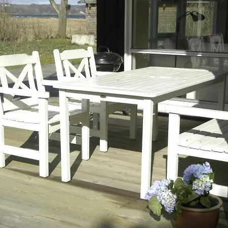 Three-bedroom Holiday In 1 Vakantiehuis Asperup