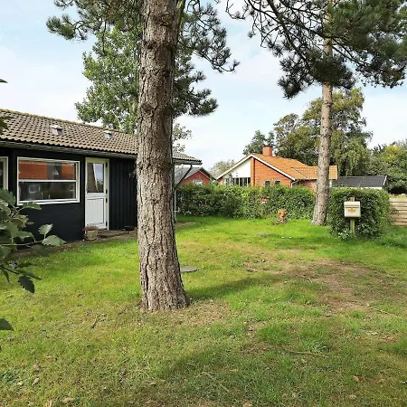 Three-bedroom Holiday In 1 Dom wakacyjny Asperup